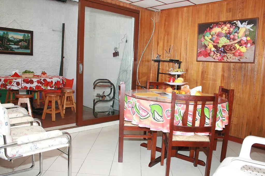 Hostal Monarca Medellín